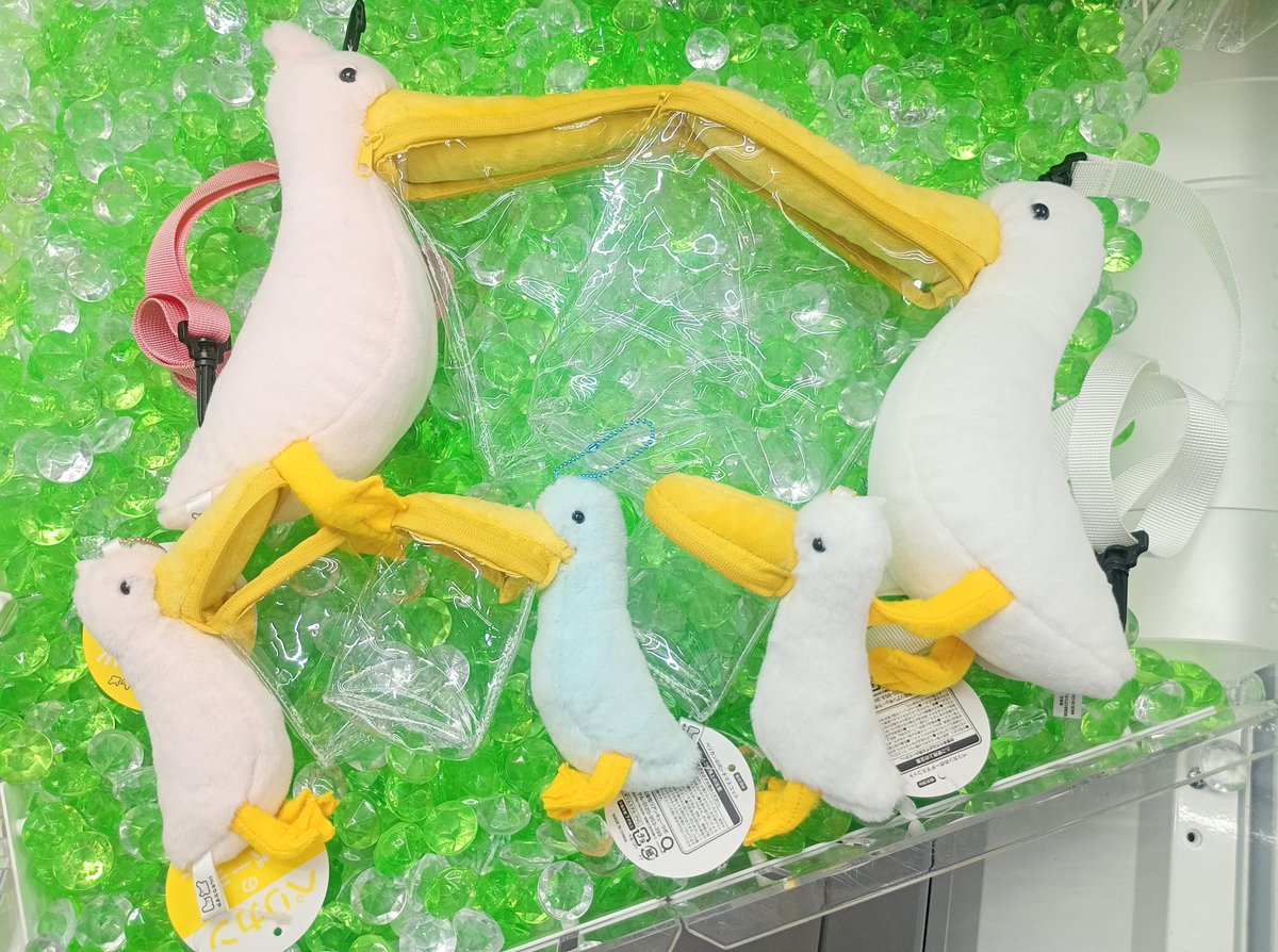 大人気のペリカンのポーチ🕊️ マスコット、ポシェット共に完売致し