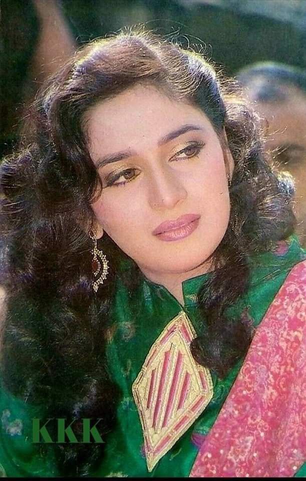 Graceful Madhuri tweet media