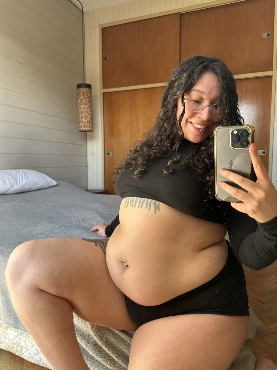 evangeline tweet media