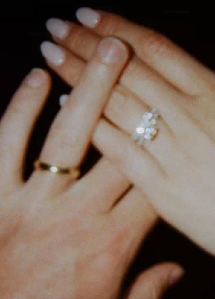 * 𝒎αeve 𝒎αırı tweet media