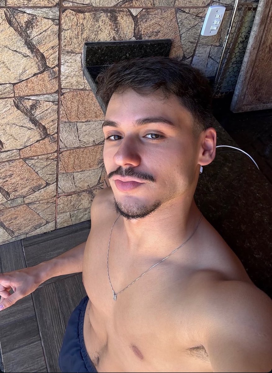 ᑭEᑭE tweet media