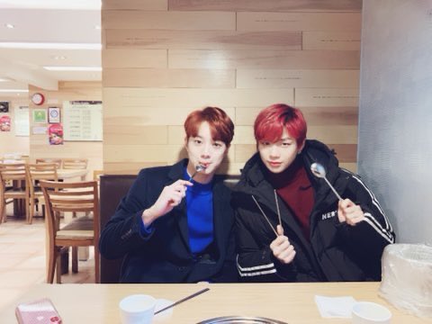 #WANNABOND tweet media