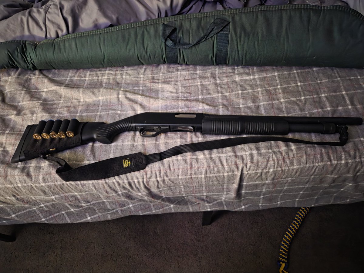 DylanMu68309671's tweet photo. @SStricklandMMA Fuck the night stand!! Under the bed with 00 buck. Nothing will be better https://t.co/kHVbBWDBwo