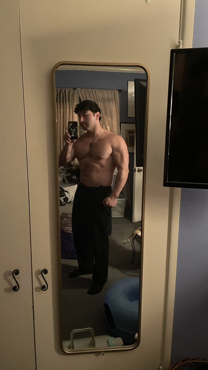 † 𝐫𝐨𝐫𝐲 † tweet media