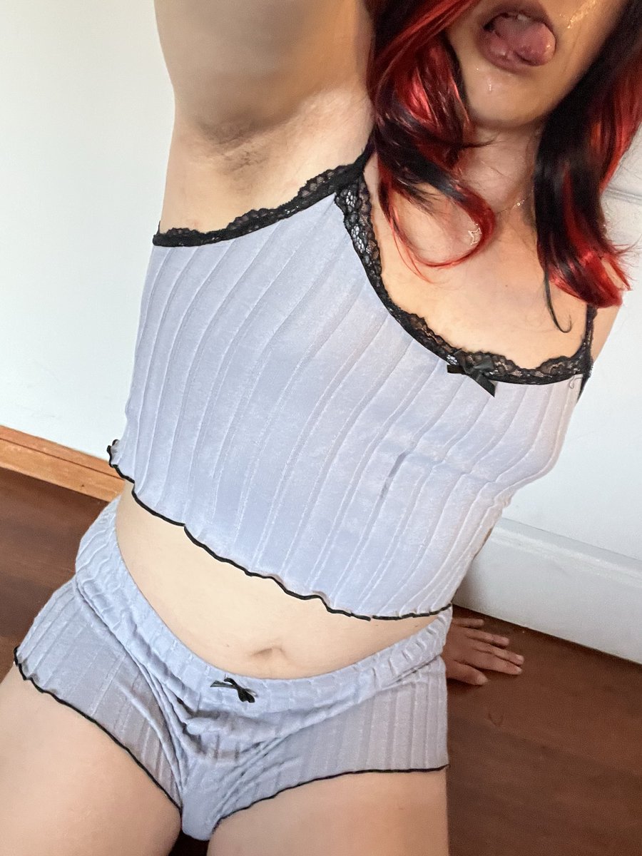 xrxxcd's tweet photo. Me encanta este pijama🥰
#crossdresser #travesti https://t.co/IEEJouegXz
