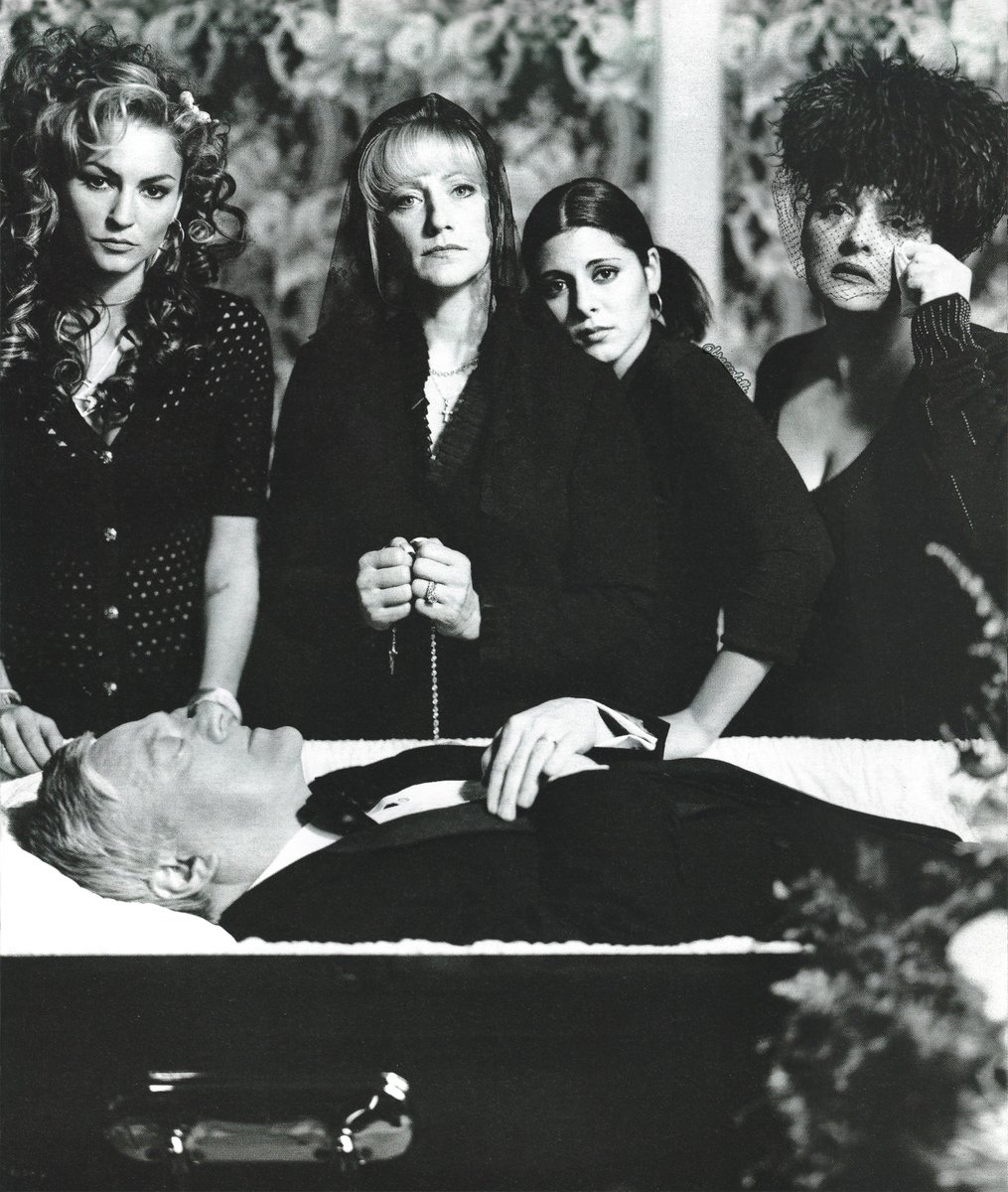 elé —lorraine bracco's lovebot ♡₊˚⊹ tweet media