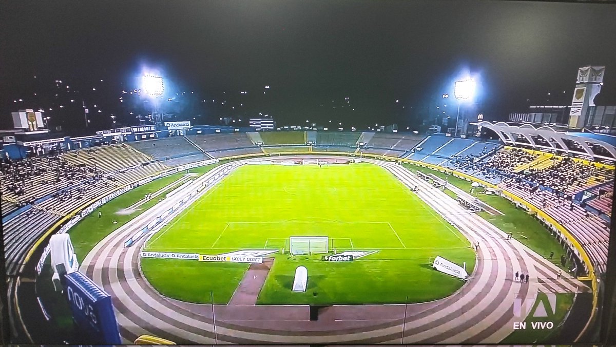 Maximus Albo Meridio tweet media