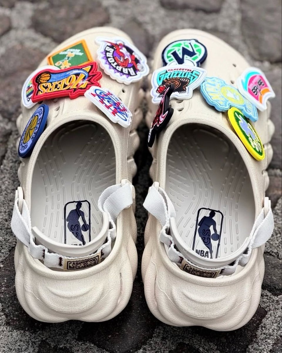 Sneaker Shouts™ tweet media