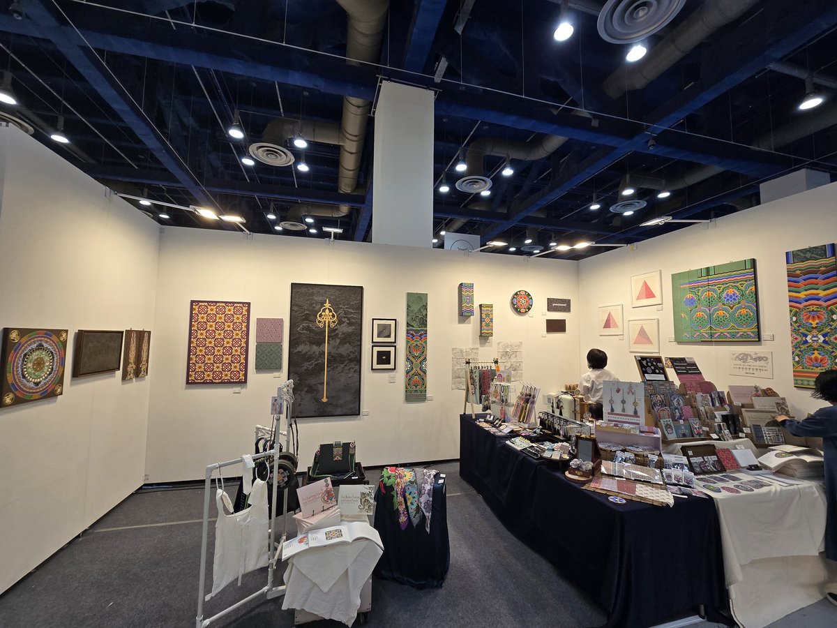 담아하다 tweet media