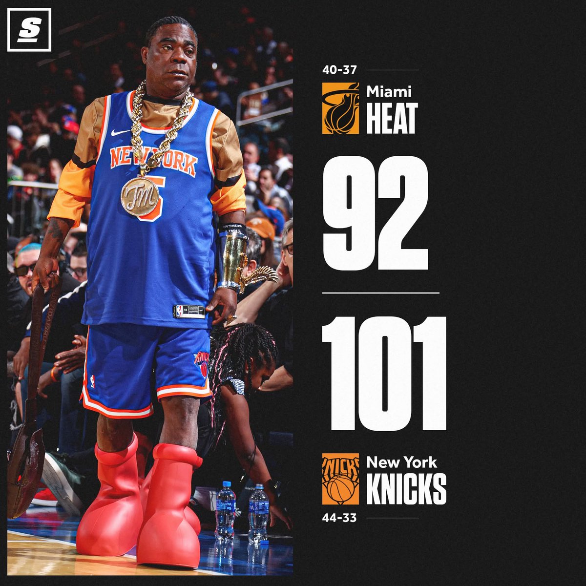 TheRealMadkap's tweet photo. @MoReallyThough Yo did this Pic of his fit ever come across your timeline?? Lmaoo nasty nasty work 😂😂🤣🤣 where do you get a Jason Kidd Knicks jersey?? https://t.co/TSMmPDj95G