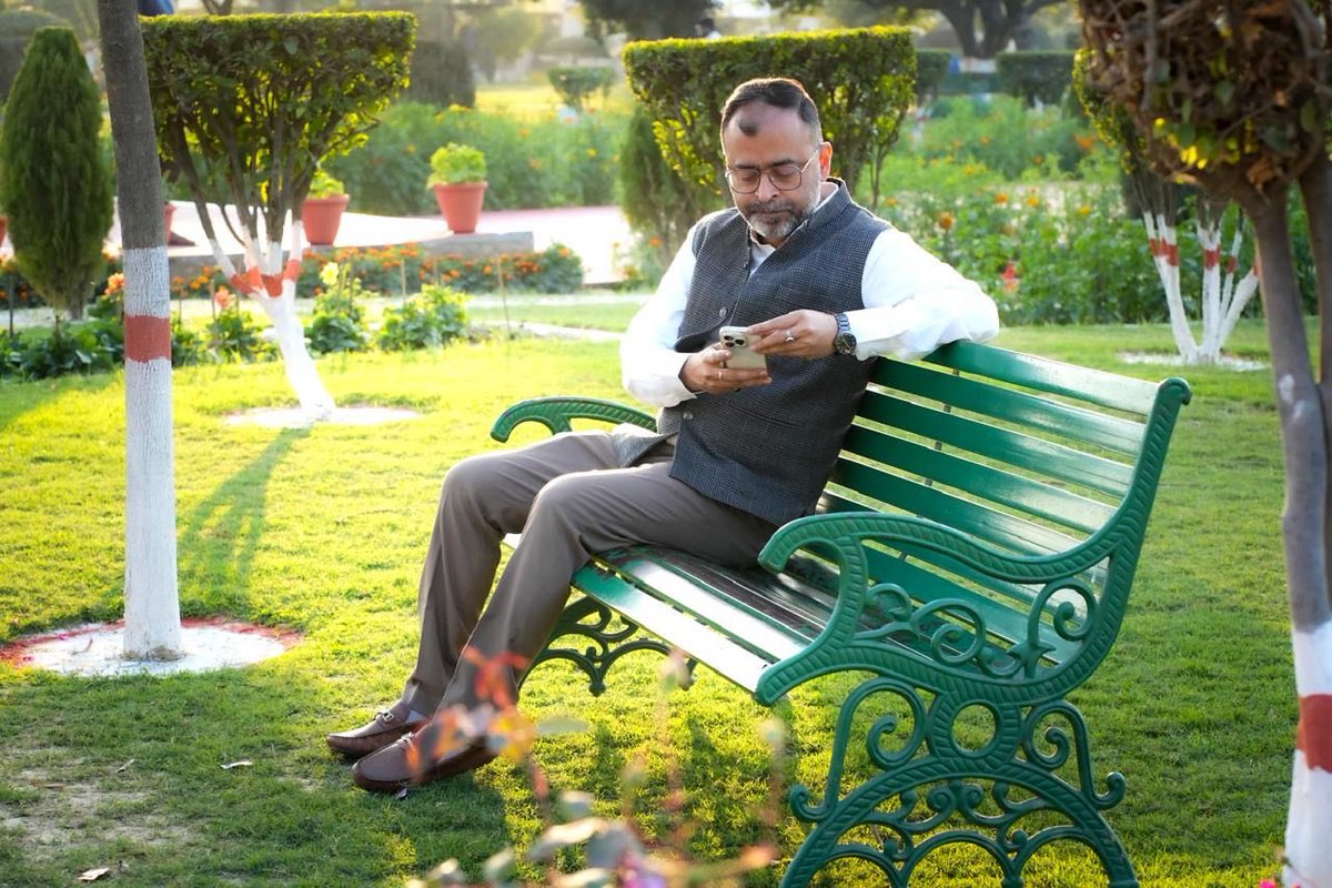 Pankaj Mishra पंकज मिश्रा tweet media