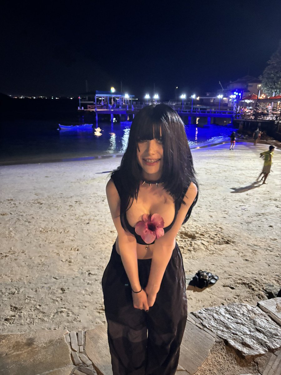 Nicole Pony tweet media