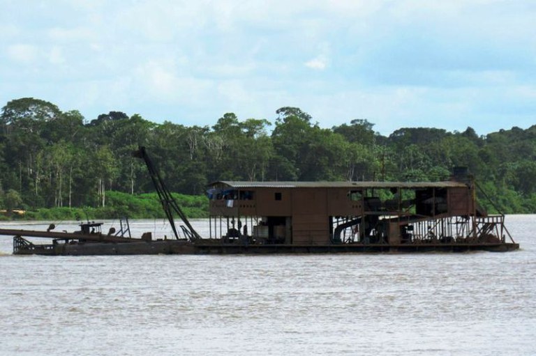 manaustime.com tweet media