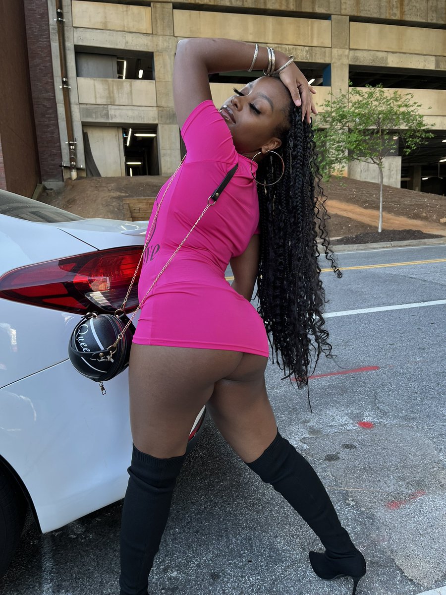 𝓑𝓮𝓭𝓻𝓸𝓸𝓶 𝓫𝓾𝓵𝓵𝔂💋 FACETIMES $35-$55 tweet media