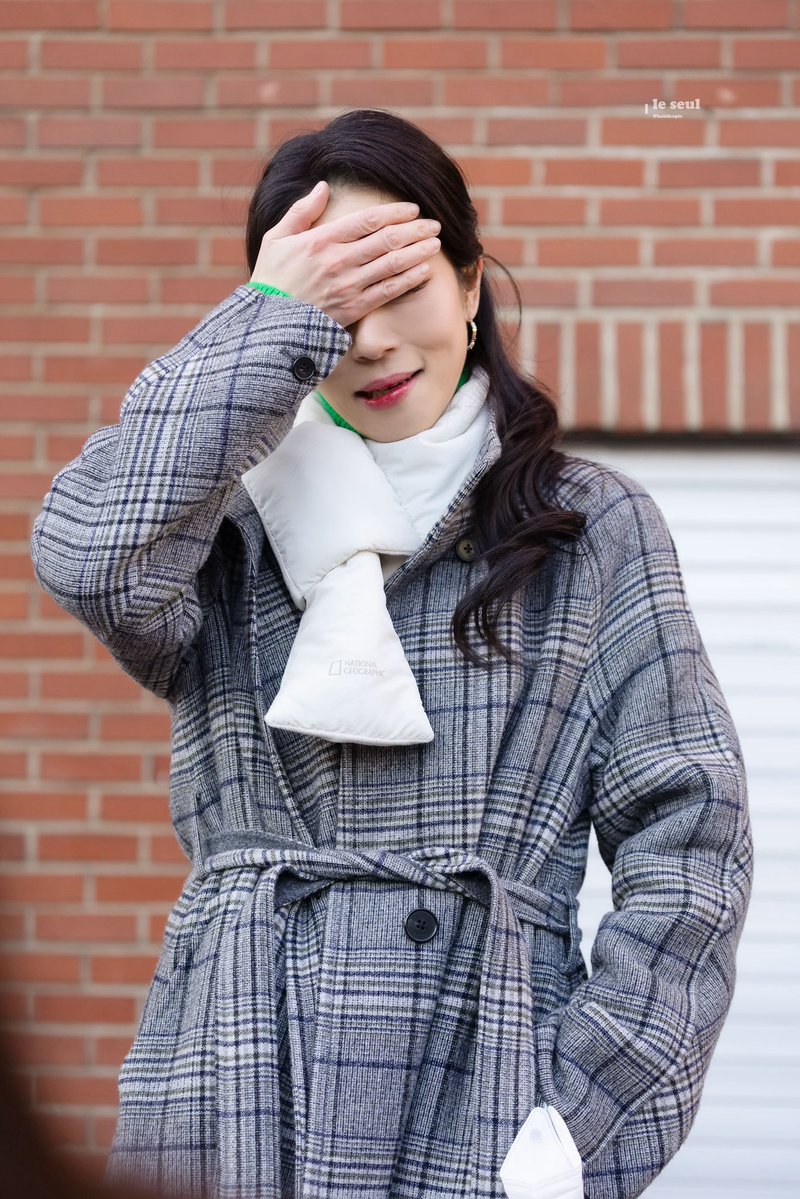 이엥덕 tweet media