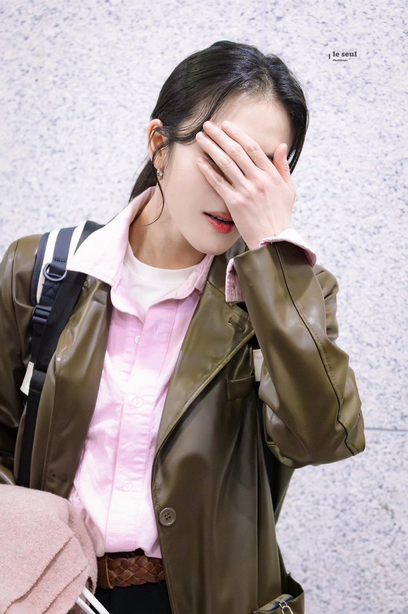 이엥덕 tweet media