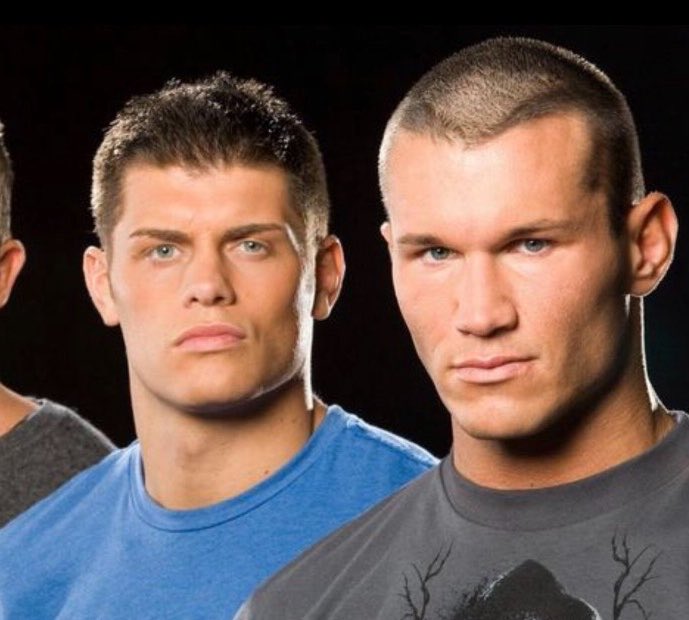 Hourly Rhodes tweet media