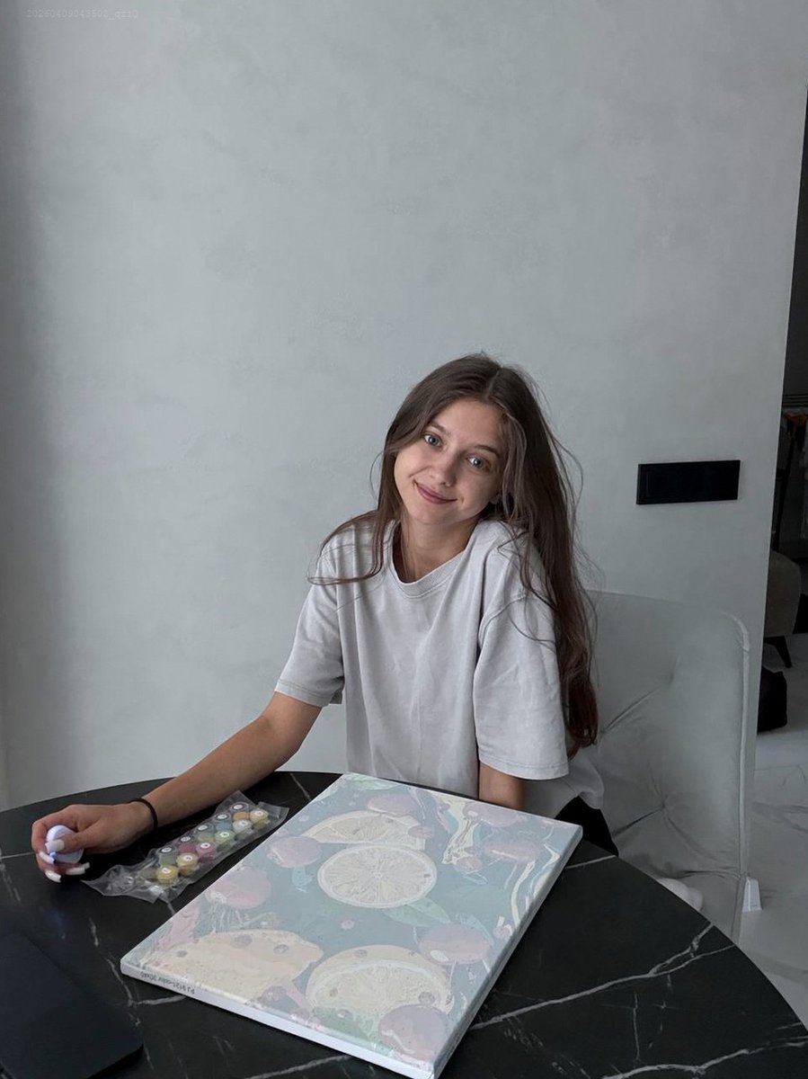 Anna Priscilla tweet media