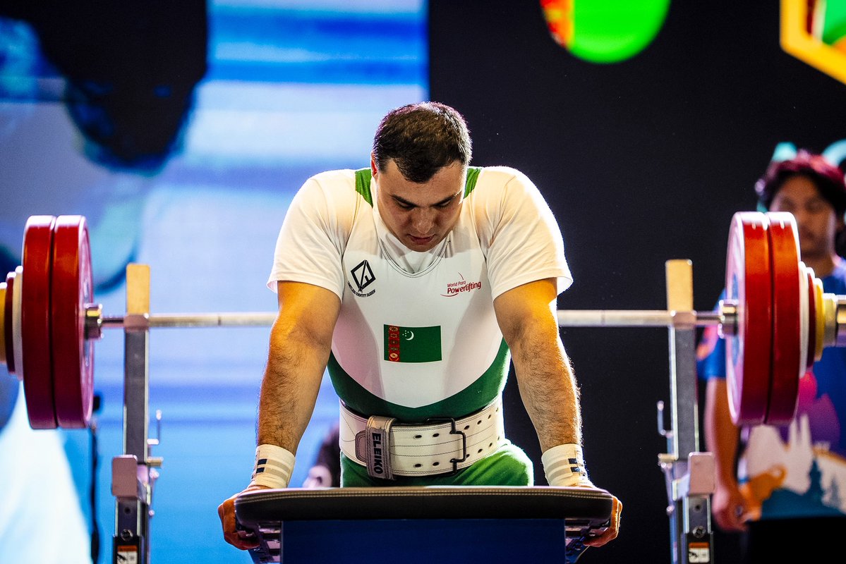 Para Powerlifting tweet media