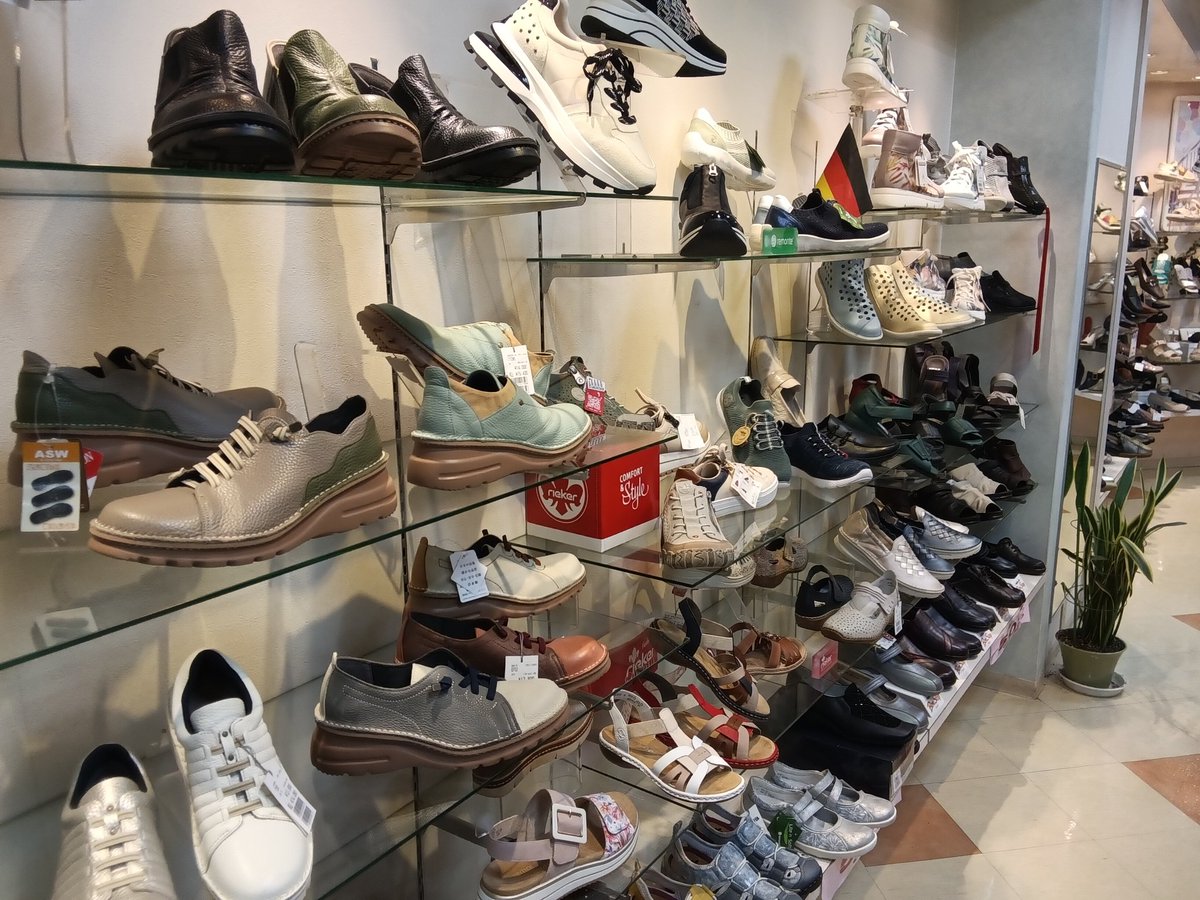 kikutashoes's tweet photo. 春の新作入荷しました。
#キクタシューズ #春の新作 #熊本 #下通 #靴 #靴屋 #靴店 #シューフィッター #春色 https://t.co/y1b0sSC6DH