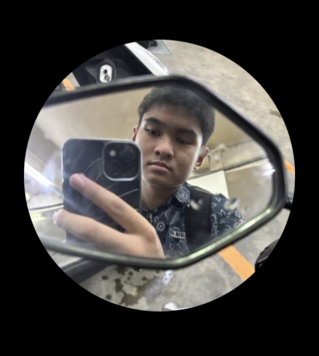 romandeathhh's tweet photo. @DzakyAkhir @hnhnhnxxxx @NamzVibes @mownohoes kerjain PR nya dulu gih.. https://t.co/HNuqIw8n3K