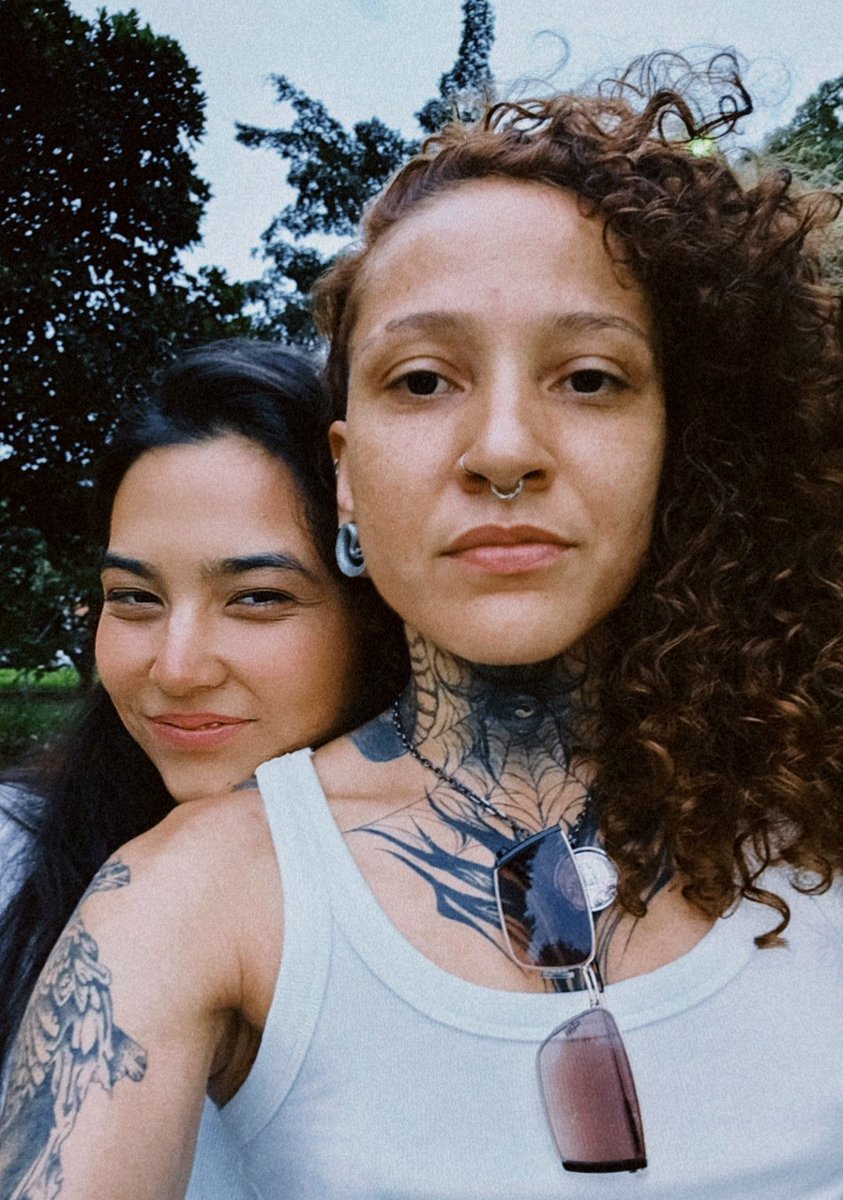 maciel_ba's tweet photo. Eu e minha namorada sendo um belo casal inter-racial ✨️🤏🏼 https://t.co/2TxVYvYo1Z