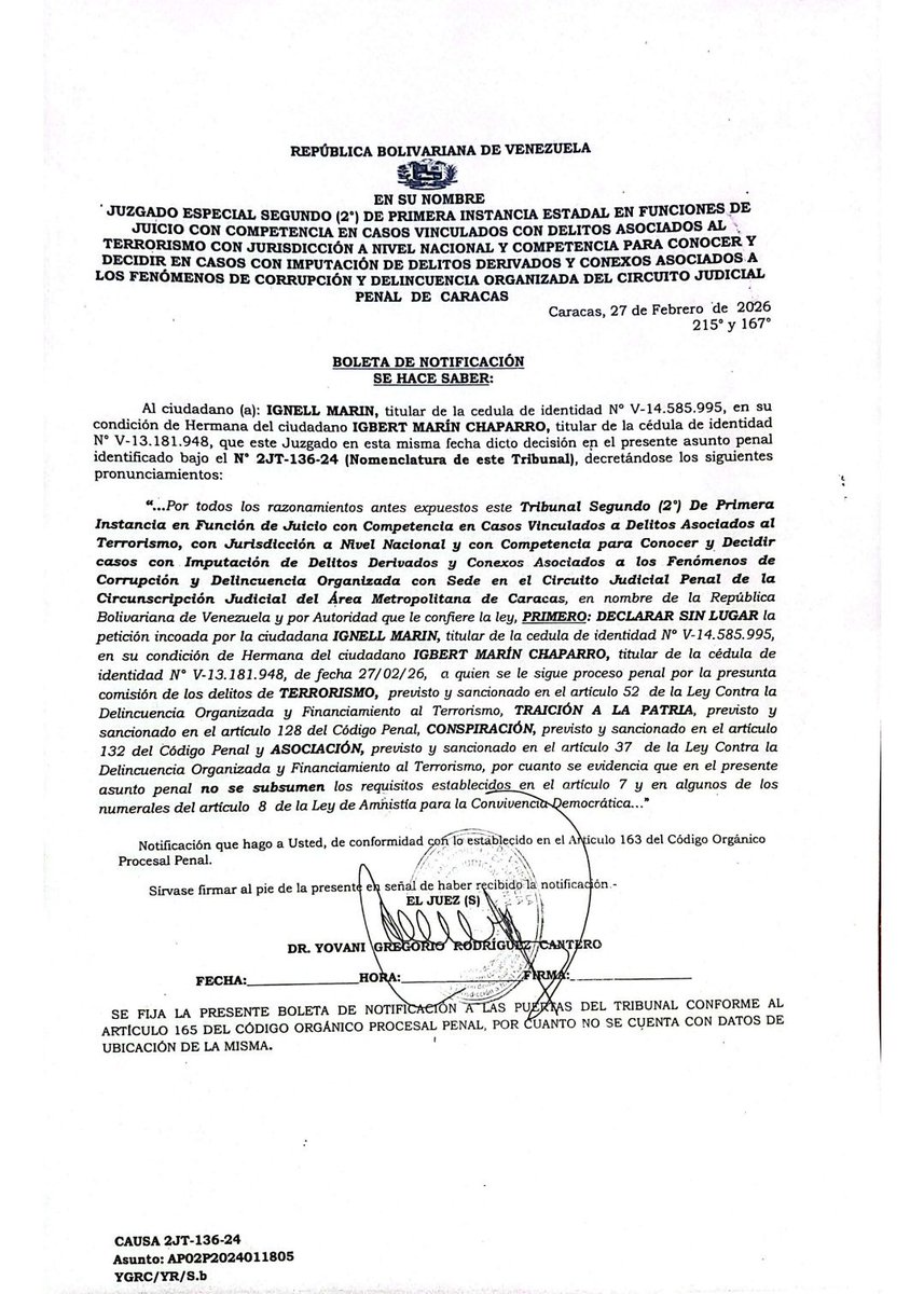 eldiario's tweet photo. #8Abr | La ONG @ForoPenal denunció que la solicitud de amnistía para el teniente coronel Igbert Marín Chaparro, detenido desde el #2Mar de 2018, fue negada por el tribunal que lleva su caso.
La boleta de notificación, compartida por la organización, fue presentada por Ignell Marín, hermana del detenido, y fue rechazada por el Tribunal Especial Segundo de Primera Instancia Estadal en funciones de juicio con competencia en casos vinculados con delitos asociados al terrorismo.
El juzgado señaló, en la carta, que el proceso contra Marín Chaparro “no cumple” con los requisitos establecidos en la Ley de Amnistía.