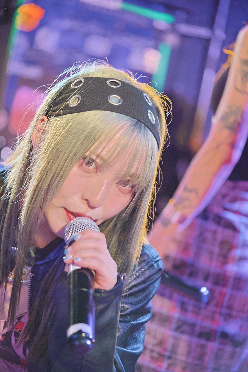 シャイロック tweet media