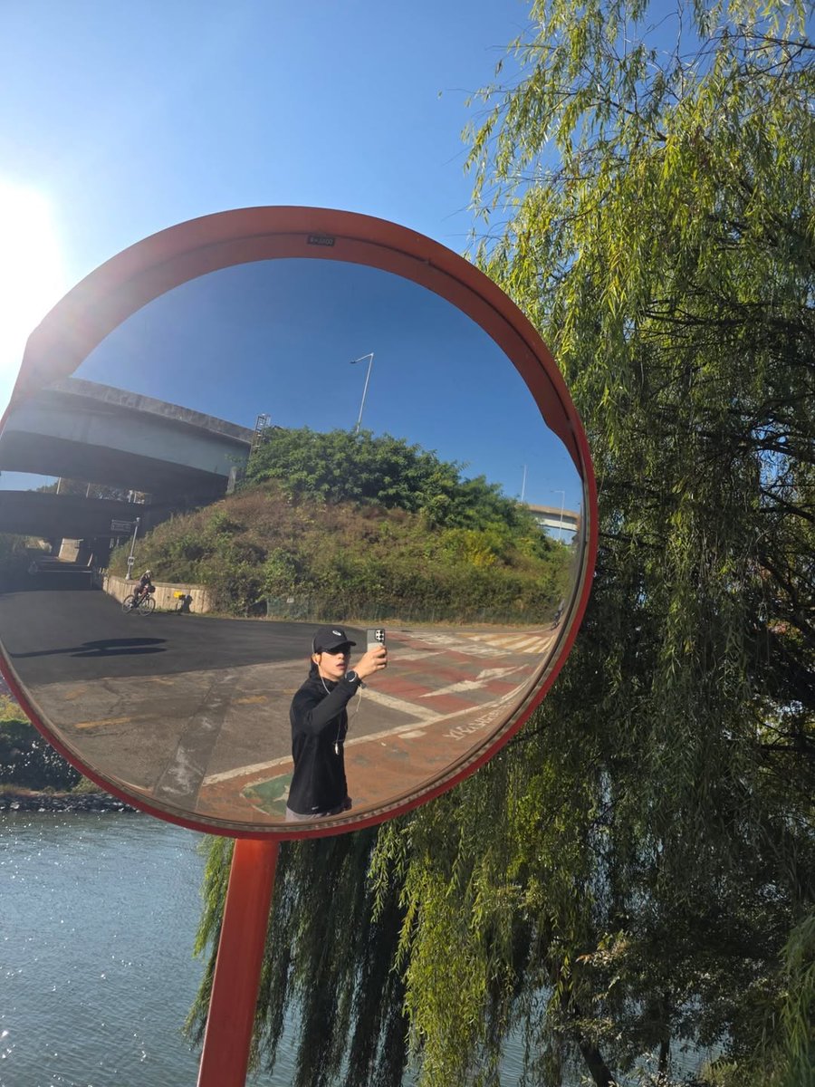 skiwongravai tweet media