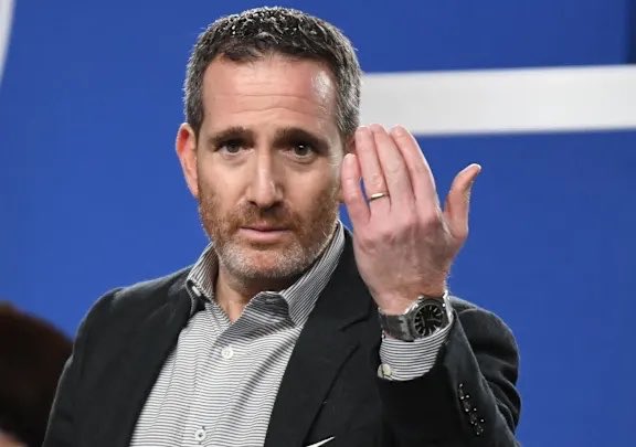 RichJohnsonNFL's tweet image. #Eagles GM Howie Roseman reportedly hired Dianna Russini to seduce Mike Vrabel and make him add a 2027 third round pick in a trade package for AJ Brown. 

1000 IQ play by the leagues best GM.
