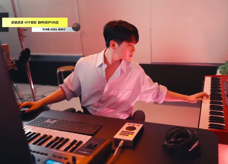 ‎ ‎ ‎muse 🪽 tweet media