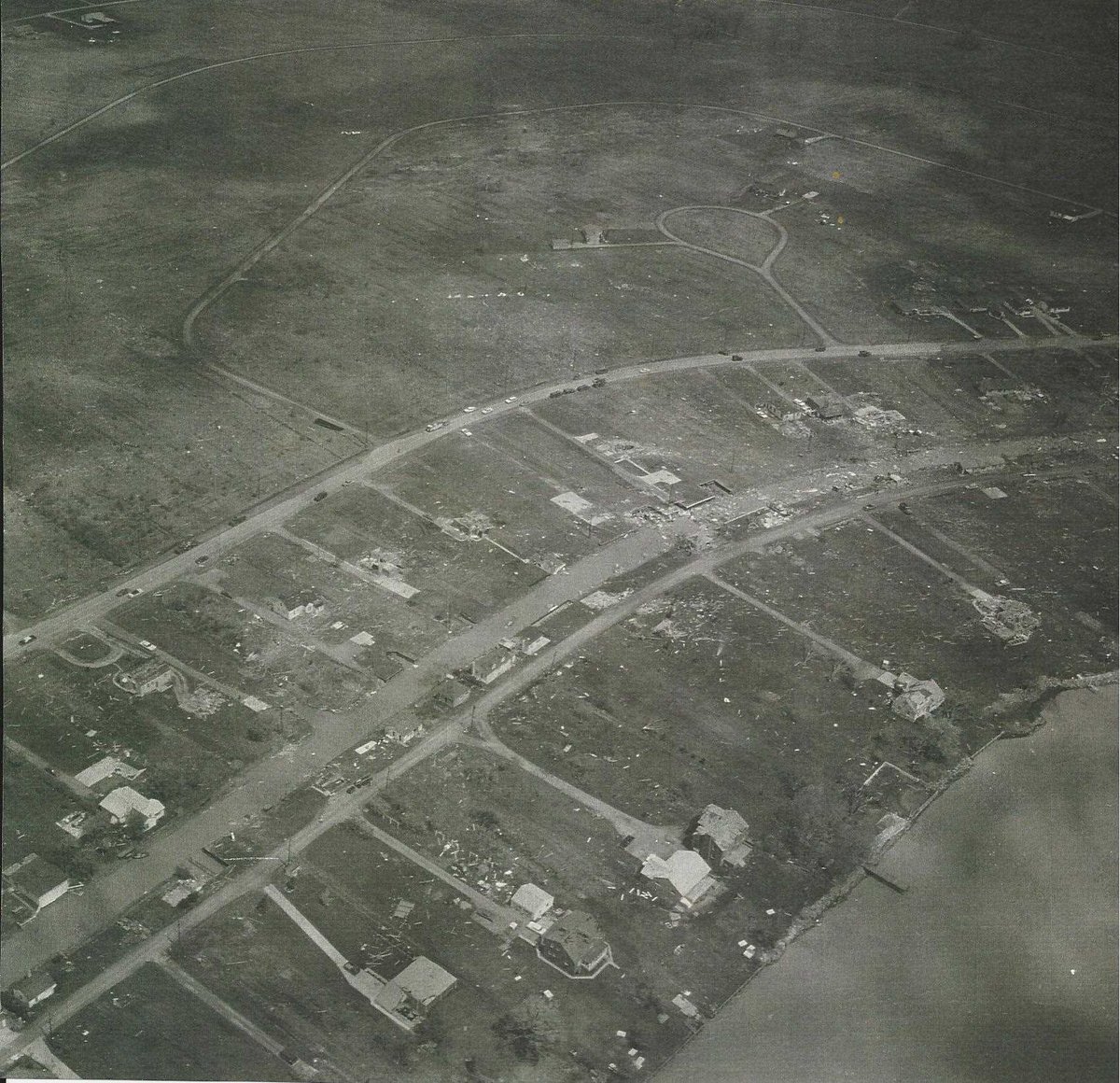 Sekai Chandra tweet media