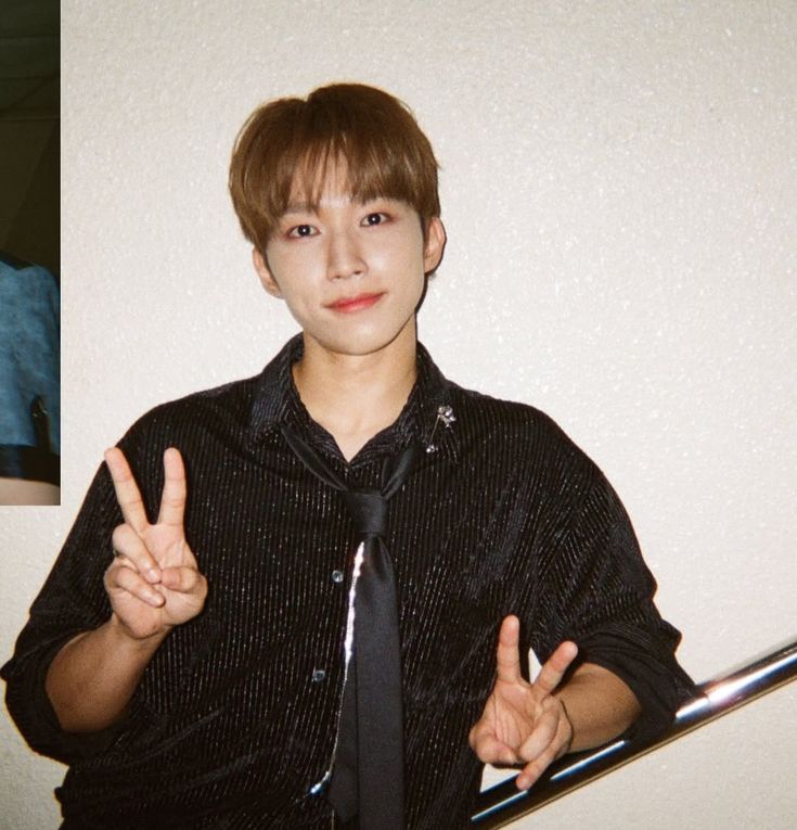h_meng22's tweet photo. happy birthday to my favourite stone🪨 i hope nothing ever wipes your smile off your face 😺🩵🩵
#동성이와_함께_흘러갈_타임라인
#HAPPY_DONGSUNG_DAY https://t.co/vZuAEc7iJ4