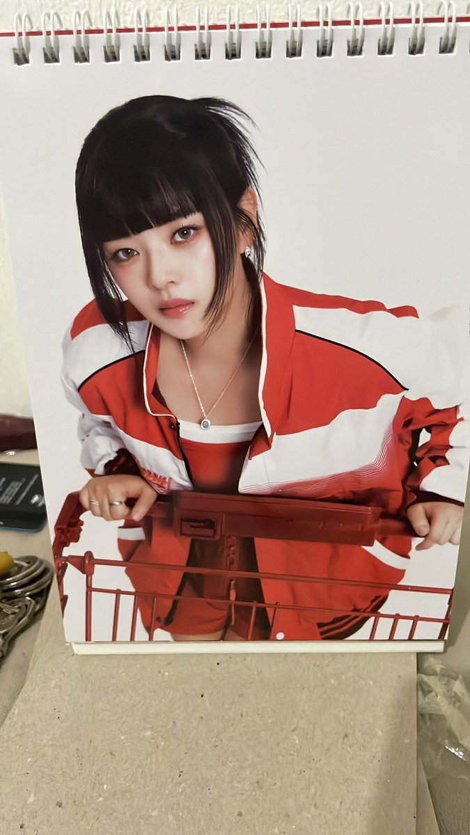 feedback extra positivo pra <a href="/okcatzcegs/">Okcatz CEGs</a> que me vendeu esse calendario season greetings 🥺 chegou super bem embalado e com brindes lindos 💘 recomendo mto