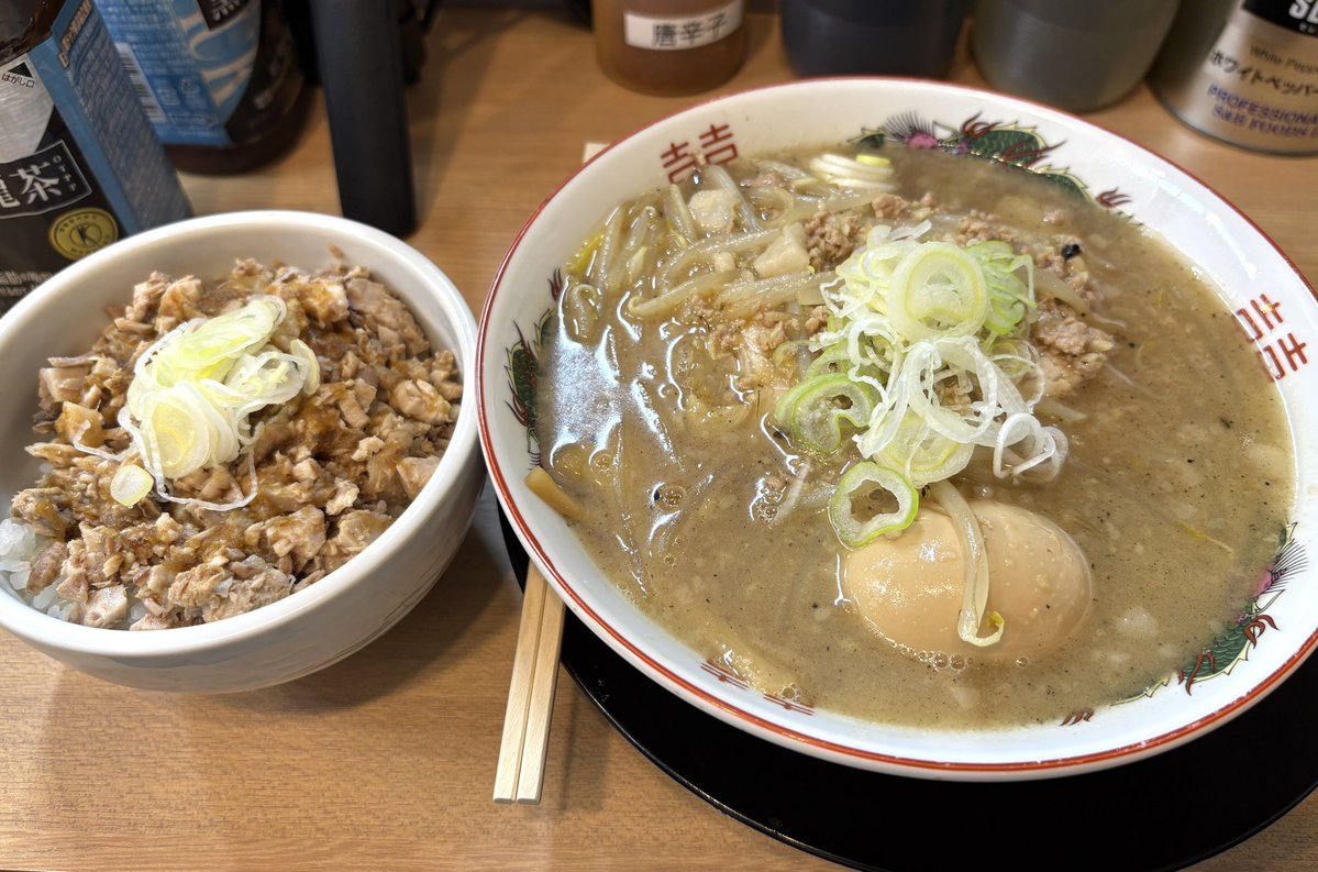 かじりさ/梶梨沙子 tweet media