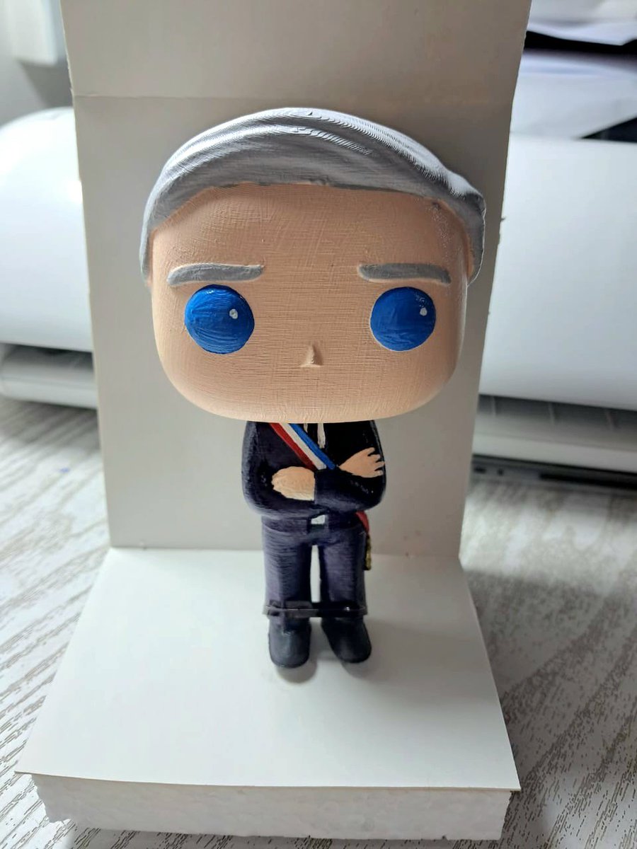 BazarPatriota's tweet photo. El funko pop del presidente José Antonio Kast lo tenemos disponible solo aquí en #Bazarpatriota 

Despacho a todo Chile 

@GobiernodeChile @joseantoniokast @PresidenteKast @PRChile @voceriagobierno https://t.co/ZgSm9roUAK