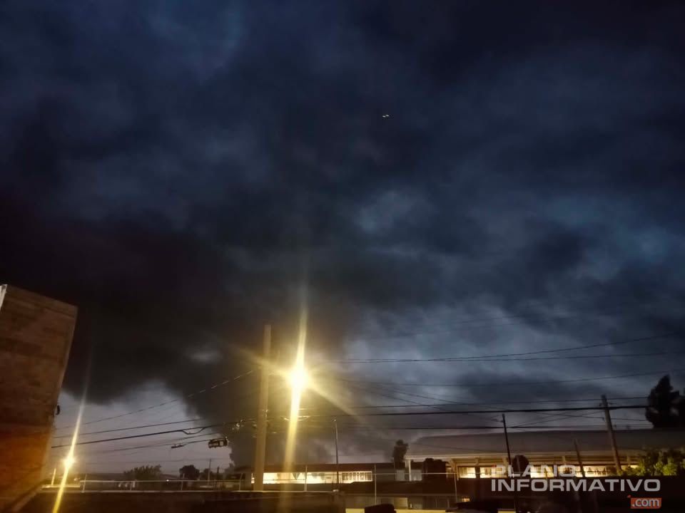 Planoinforma's tweet image. #SLP | ❗️🌫️ Seguidores nos envían fotos y videos de el cielo de San Luis Potosí en estos momentos