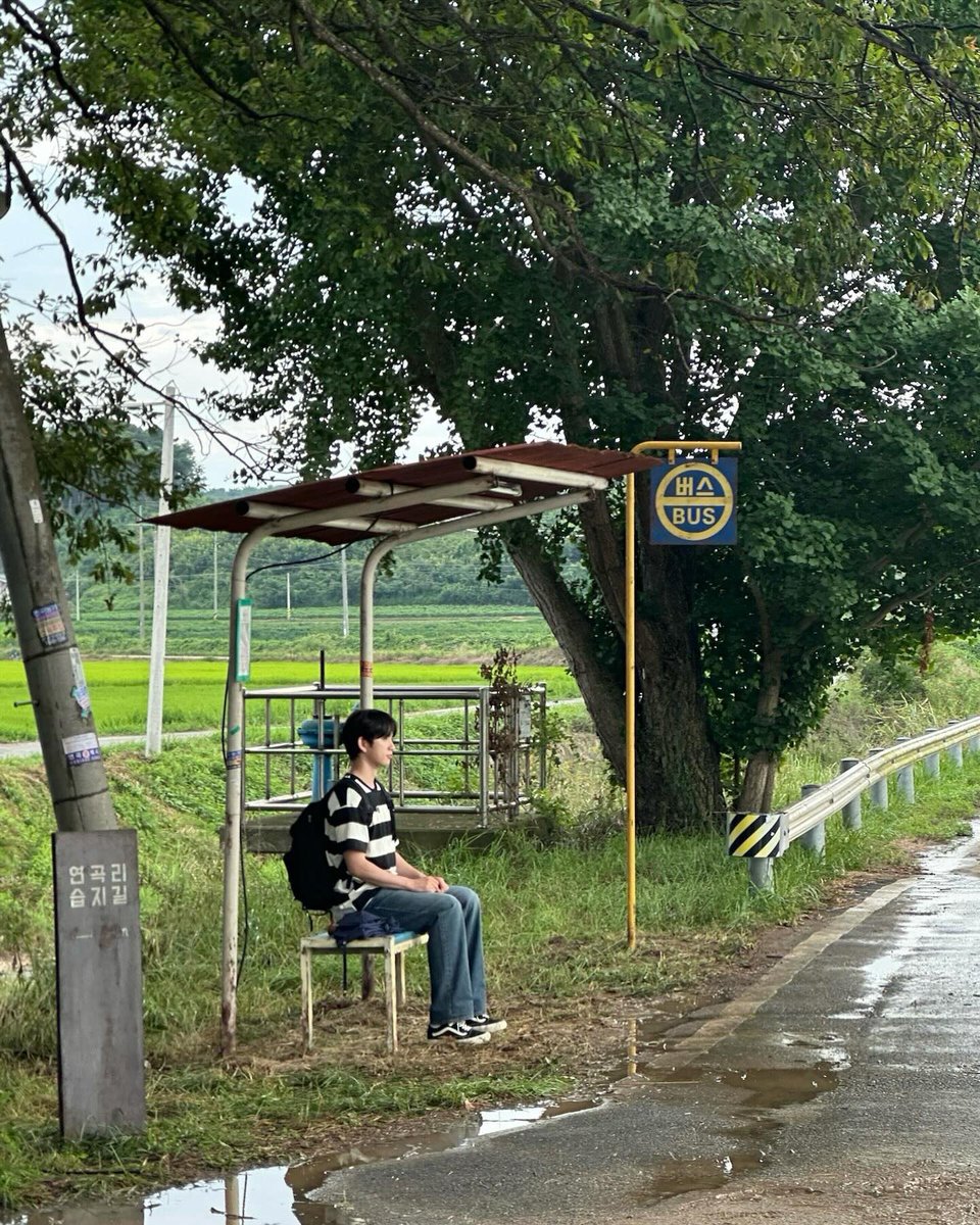 วันแรกของการ WFH

ร้อนมั่ก ขอฝนหน่อยได้บ่😅

#Jinyoung