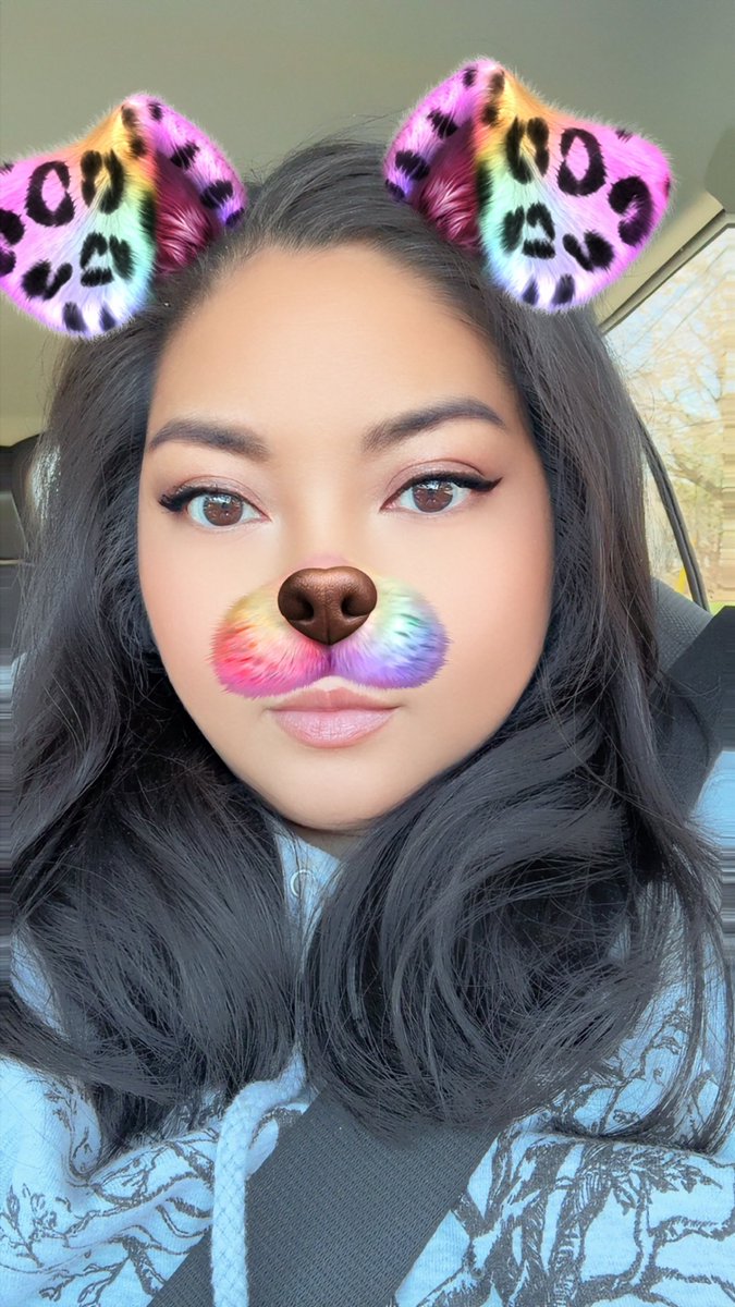 katbeautychat13's tweet image. testing out the new @rarebeauty by @selenagomez foundation! 🤎✨

🤎 true to myself natural matte longwear foundation - 26 medium warm

@sephora @ultabeauty 

#makeupmagic #makeupjunkie #motd #beauty #makeupaddict #glowup