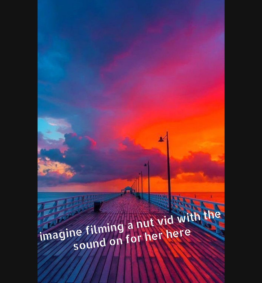 iamcumsock tweet media