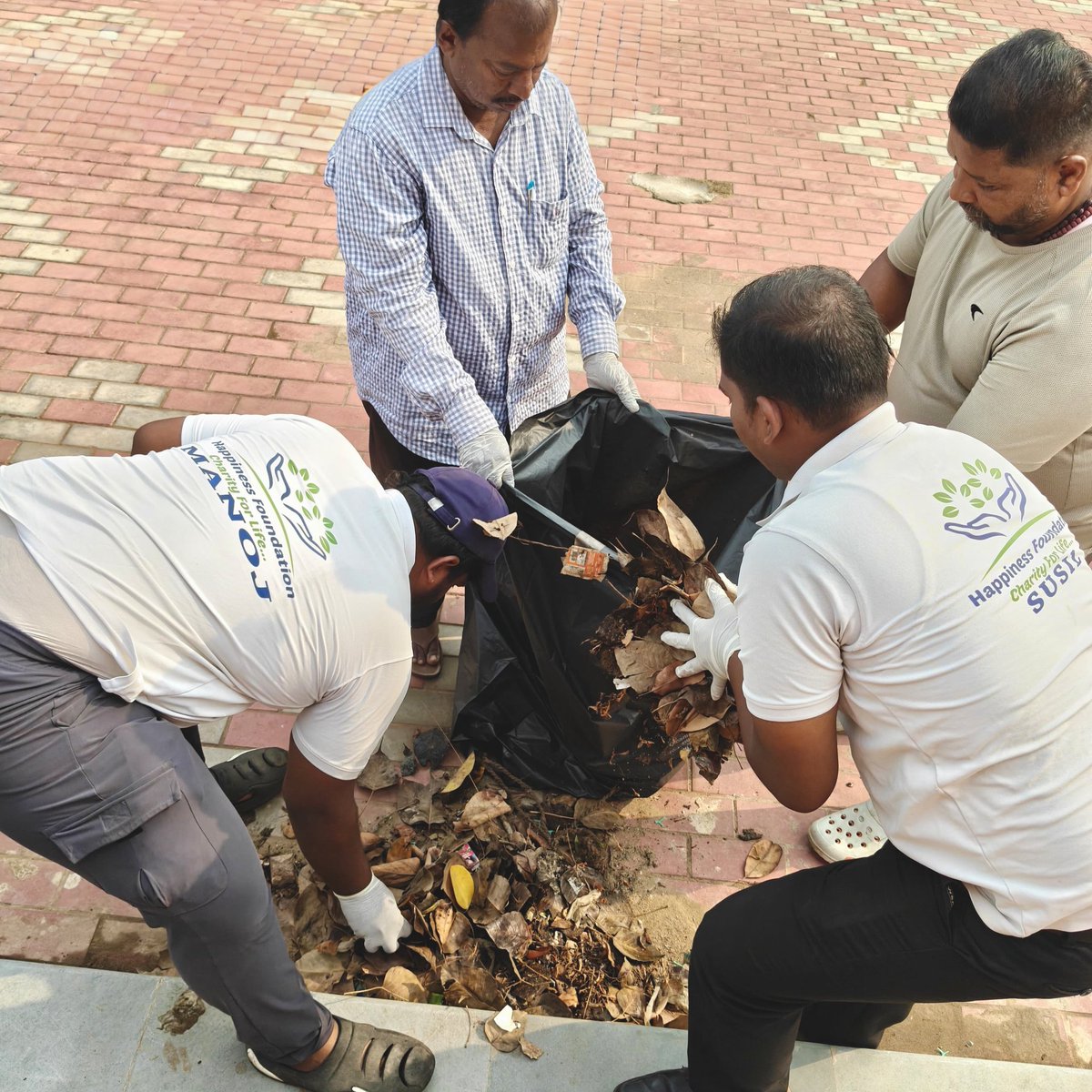jointeamhf's tweet photo. (2/2) reflecting a strong collective commitment towards building a cleaner, greener, and healthier Puri.
#OdiaPakhya2026 #OdiaCulture  #SwachhPuri #SwachhAadat #SwachhBharat https://t.co/FP4oXYFqHC
