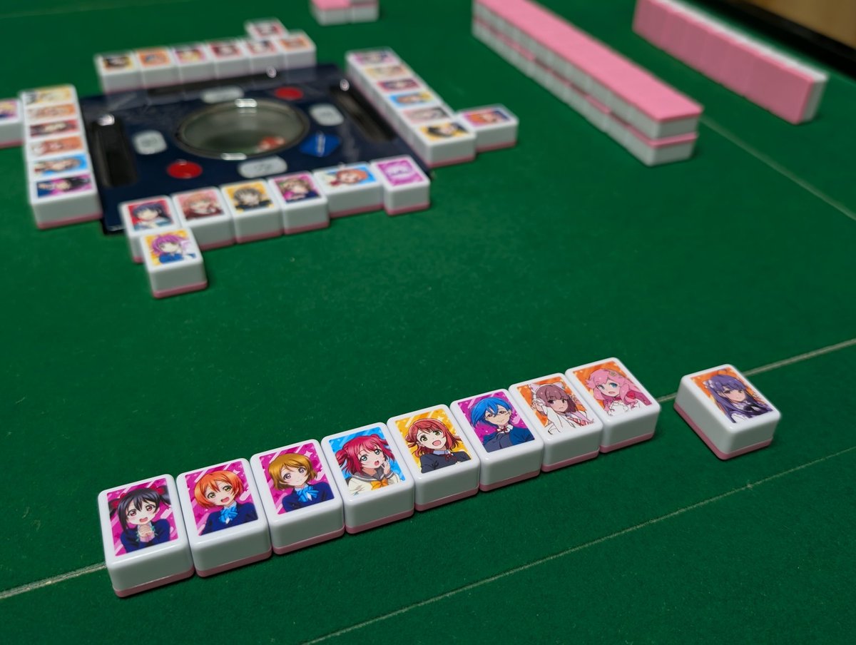 しみず tweet media