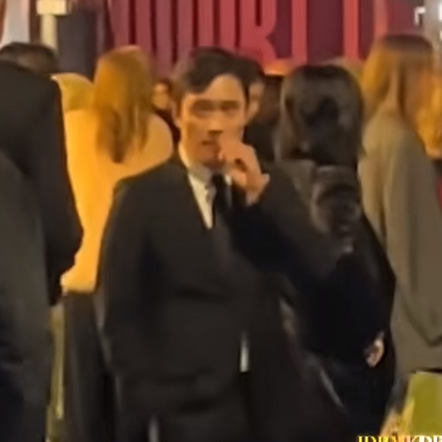 aaloo✩ tweet media