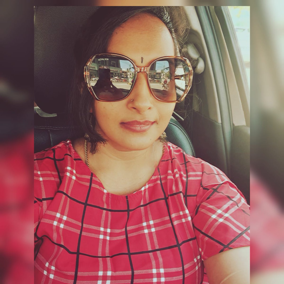 amirdhavalli's tweet image. Vanakkam makkale 😎🆒 

Happy #thursday 
stay hydrated ☀️ 

2 more weeks for the election big day 😁 

#thursdayvibes #april #summer