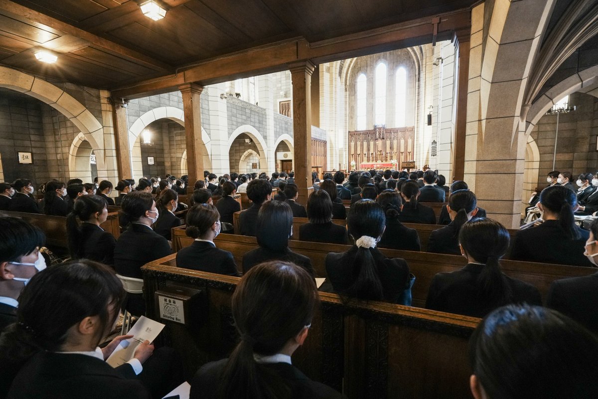 StLukes_Tokyo's tweet photo. 4月1日、学校法人聖路加国際大学の入職感謝礼拝と入職式が執り行われました。
今年度は医師、看護師、コ・メディカル、薬剤��、教員、事務など、221名の新たな仲間を迎えました。
#聖路加国際大学 #聖路加国際病院 #新入職 https://t.co/kzTUALw9zT