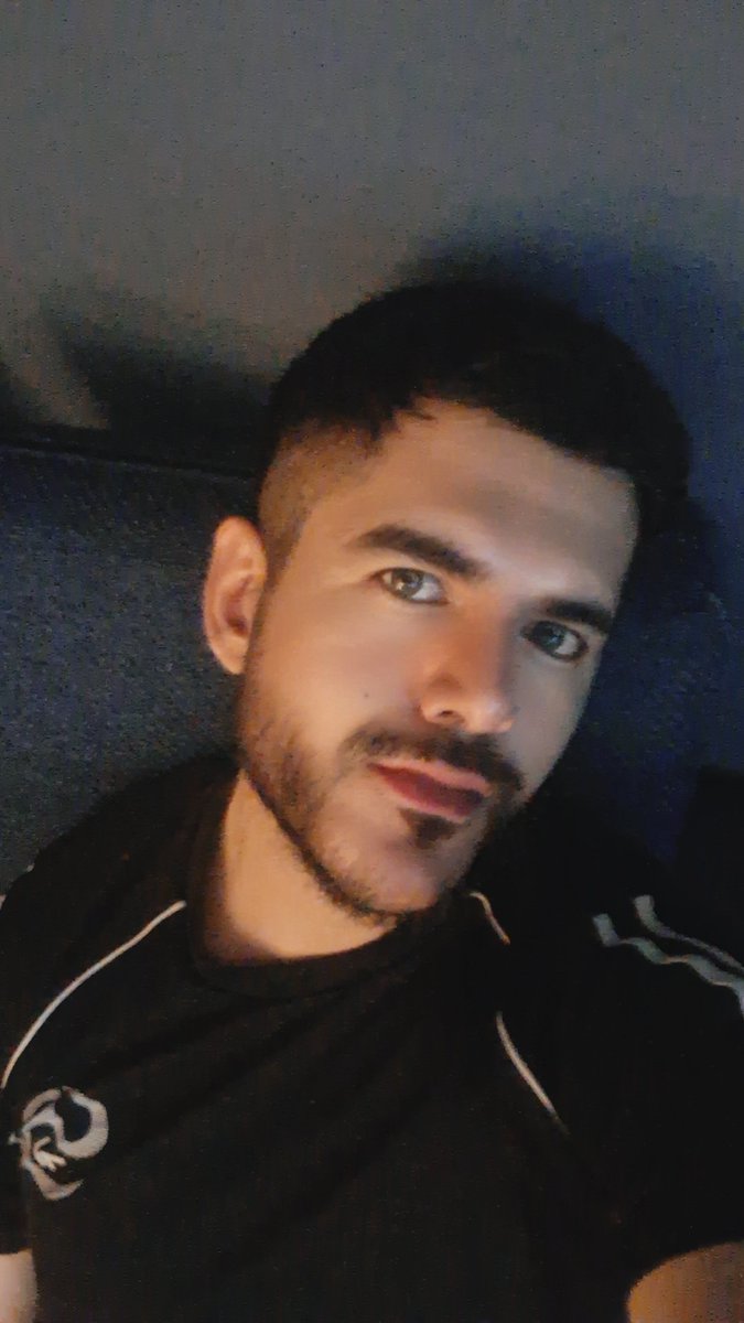 Yovan Gomury tweet media