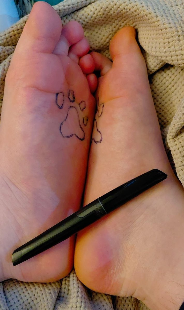 PupStarSugar's tweet photo. Too broke to buy paw socks 🥲 guess marker will have to do for now! 🐾😖 #puppyboy #paws #furry #feet https://t.co/X8zO7eqz4v
