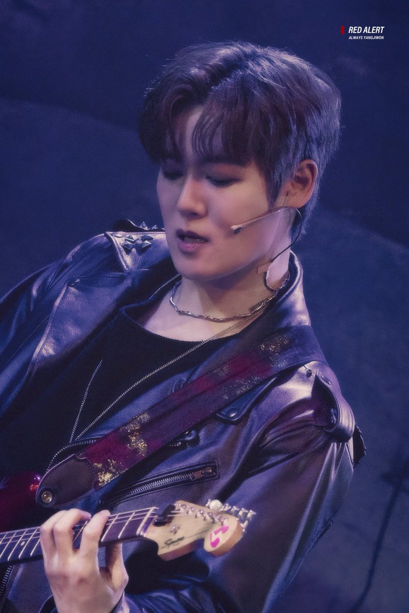 RED ALERT tweet media