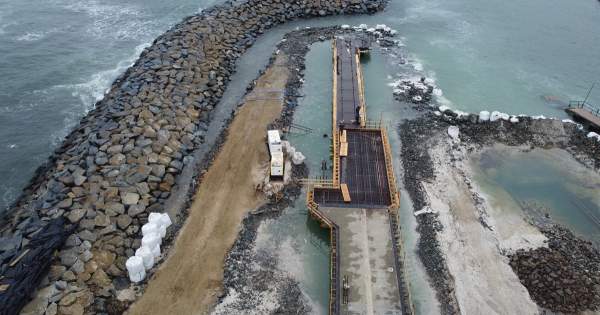 Obras en Caleta Corrales alcanzan 67% y potencian pesca y turismo en La Higuera dlvr.it/TRxTzK
