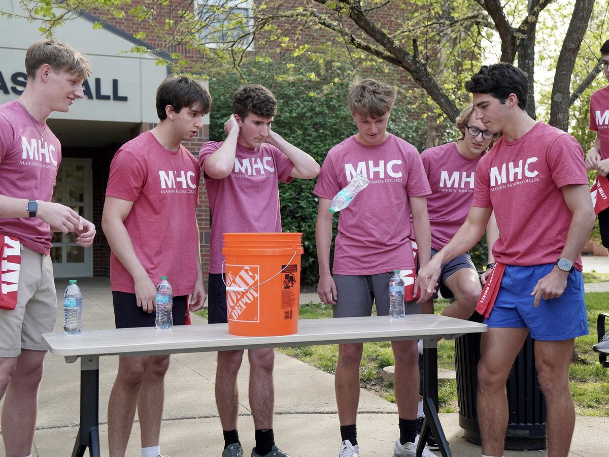 Western Kentucky University tweet media